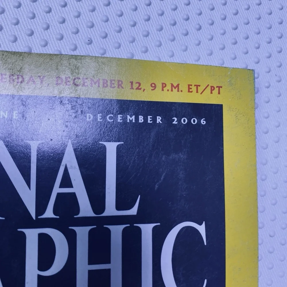 A Lot of 5 Vintage National Geographic Magazines 1979 2016 2017 2019 2006